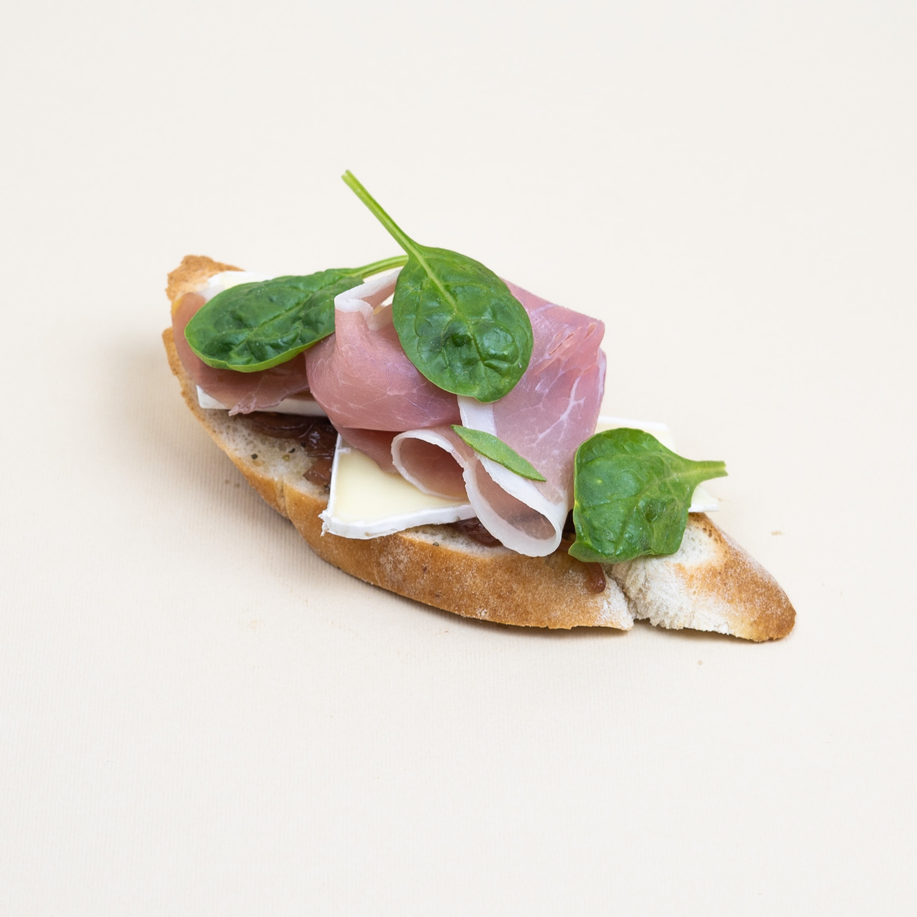 Bizuu carne prosciutto brie