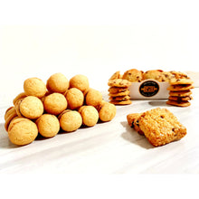 Încarcă imaginea în vizualizatorul Galerie, biscuiti cu ciocolata chocolate chip cookies
